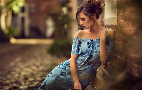 Hintergrundbilder Frauen Im Freien Blaues Kleid Frau Modell Nackten Schultern X
