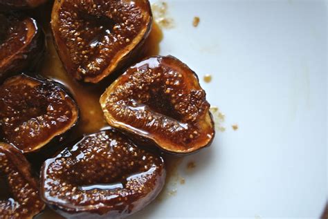 Easy Honey Fried Figs Dessert Recipe