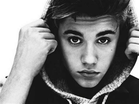 hot photo gallery most handsome singer justin bieber pictures gallery