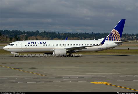 N67815 United Airlines Boeing 737 924erwl Photo By Preston Fiedler