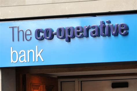 Koperasi ini dahulunya dikenali dengan nama bank persatuan, dan masih ramai yang mengenali bank koperasi ini dengan namanya yang lama. Co-op Bank shows signs of improvement but is still in the ...