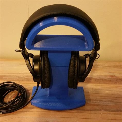 3d Printable Headphone Stand By James Lutzke