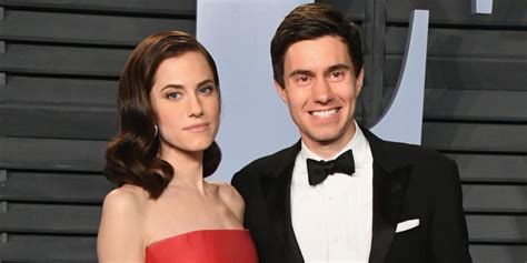 Allison Williams Splits From Husband Ricky Van Veen After Four Years Of Marriage