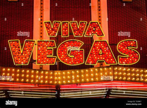 Viva Las Vegas Elvis Hi Res Stock Photography And Images Alamy