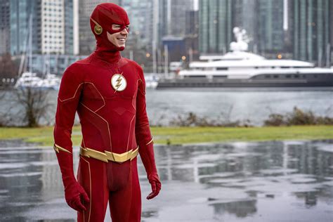 The Flash Grant Gustin On Pandemic Delay Showrunner On Future Seasons