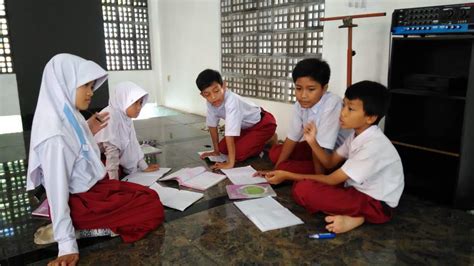 Pelajaran Bahasa Indonesia Kelas 11