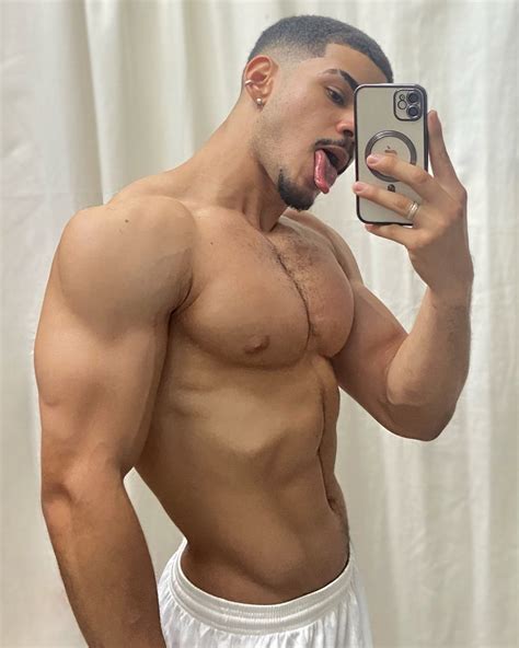 Mauro On Twitter Beso Con O Sin Lengua Onlyfans Hot Sex Picture