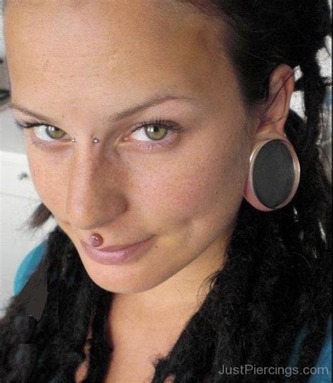 medusa piercing and ear stretching