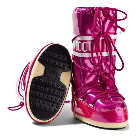 Et — but it won't actually be pink. Moon Boot Pink Vinyl Met Moon Boots | AlexandAlexa