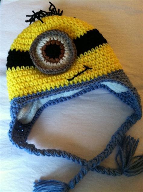 Knitted hat patterns can vary in their complexity, from simple beanies and toques, to complex lace slouches and cloches. Lakeview Cottage Kids: "Minion Earflap Hat" FREE PATTERN ...
