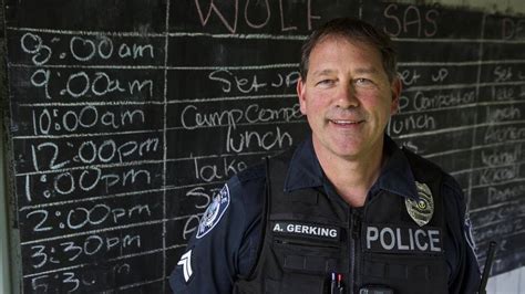 Puyallup Tribal Police Officers Gang Prevention Program Puts Students