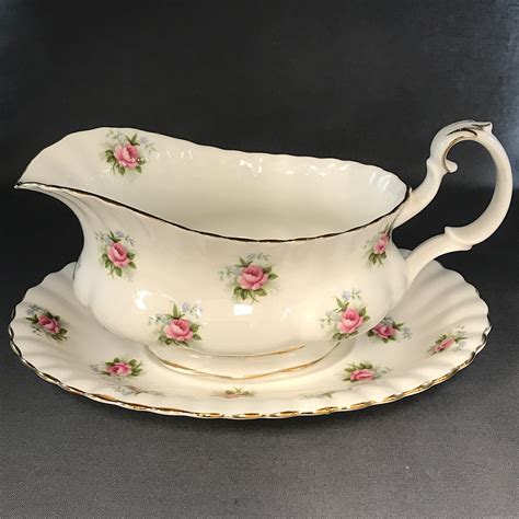 Royal Albert Forget Me Not Rose Gravy Boat And Stand Echos China