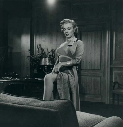 Marilyn Monroe As Lois Laurel In Monkey Business Marilyn