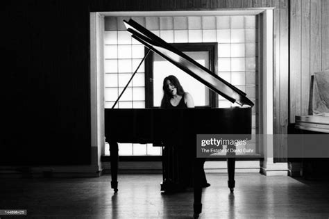 Singersongwriter Laura Nyro Poses For A Portrait At The Piano On May