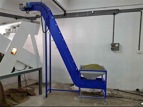 Mild Steel Belt Industrial Conveyor Machine Capacity 50 Kg Per Feet