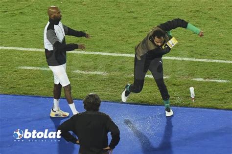 قال محمد بسام حارس مرمى فريق طلائع الجيش، إن الجهاز الفني لمنتخب مصر على تواصل معه خلال الفترة الماضية. جنش يكشف ما دار مع أفشة بعد "القاضية".. ويؤكد: محمد ...
