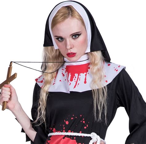 Alucina con los disfraces de zombie mujeres de esta terrorífica sección de disfrazmanía. Disfraz de Monja Zombie para Mujer - 🎃 Dehalloween.es