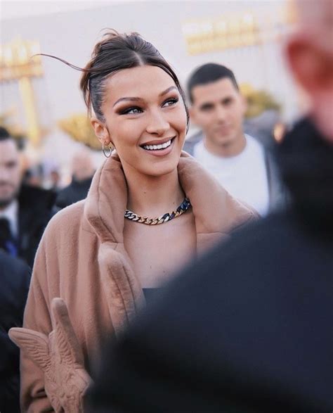 Electronic, funk / soul, pop стиль: Pin de clair em | bella hadid | em 2020