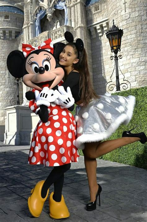 Ariana Grande Performing At Disney Parks Christmas Parade Orlando