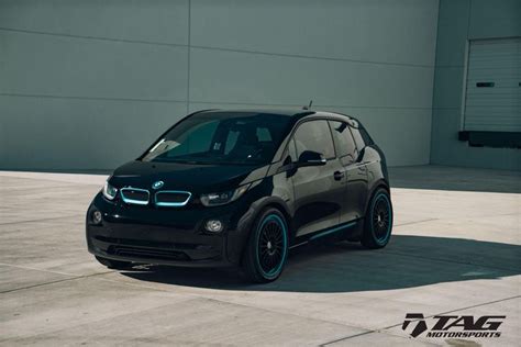 Bmw I3 Blacked Out รูปภาพ ภาพถ่าย แกลลอรี่ วีดีโอ Hd Bmw I3 Gets