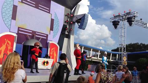 Dance Party With The Incredibles At Disney World Youtube