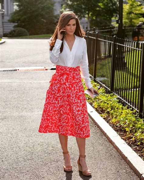 Kaitlyn Collins Professional Outfits Kaitlan Collins Dress Skirt