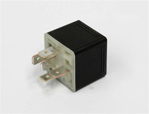 Bosch Mini Relay 24 Volt 5 Pin Change Over 20 10a Diode Protected