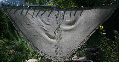ravelry maria shawl v2 0 pattern by jane araújo