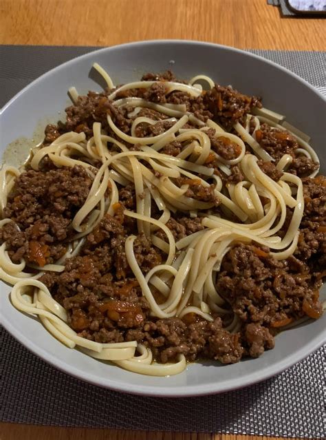 Spicy Spaghetti Bolognese Recipe Image By Marie Holmes Pinch Of Nom