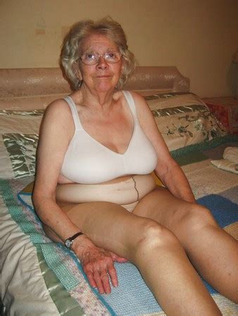 Sex Gallery Sheila Year Old Granny From Uk
