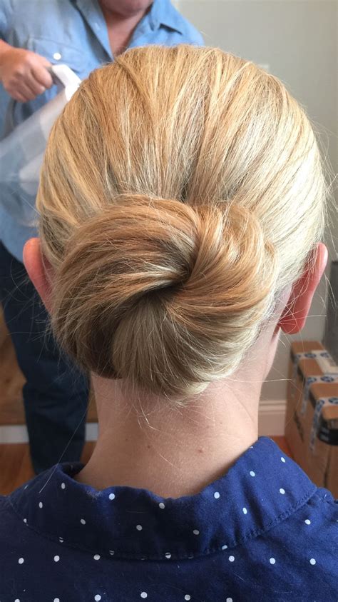Bridal hairstyle for long and medium hair. Formal bun perfect for bride or bridesmaid | Long hair ...