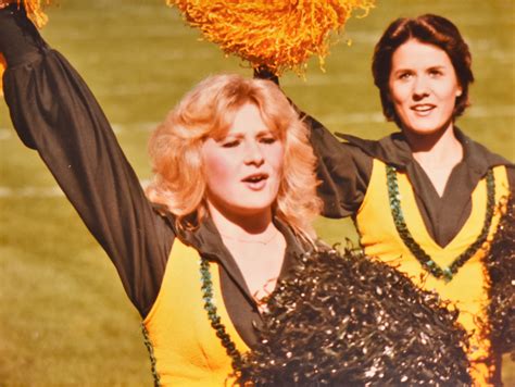 Packers Cheerleaders Have A Long History With The Team Packerland Pride