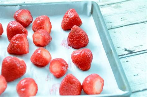 3 Super Easy Ways To Freeze Fresh Strawberries Home In The Finger Lakes