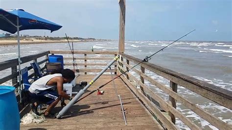 My Bait Launcher I Made 300 Yards Easy From The Pier At Quintana Beach