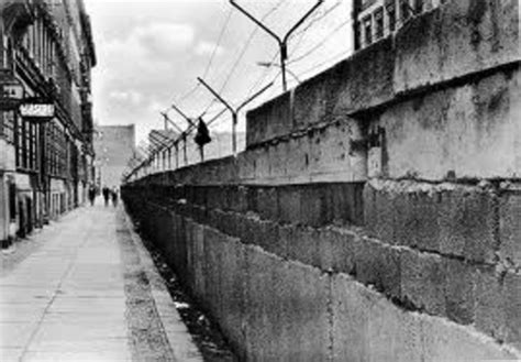 Berlin Wall Timeline Timetoast Timelines