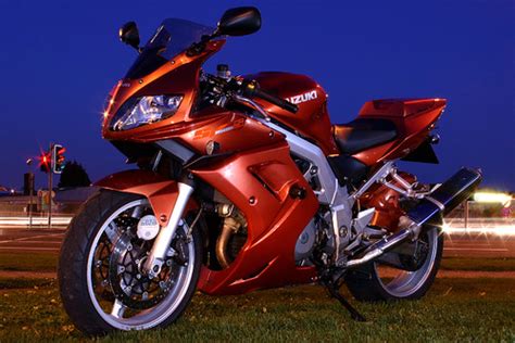 It has low miles for the year 6500, one small scratch on side of rear seat from a helmet and the foot brake lever is a little bent from being bumped while getting out of a. Beauty Suzuki SV1000S Motor Design | Car Modification 2011
