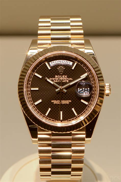 In 1956 rolex presents one of its most successful and most popular watches ever: Hands-on Rolex Day-Date 40 Calibre 3255 - luxify - das ...
