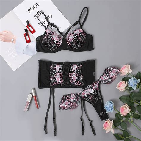 Sexy Girls′ Panties Factory Lace Embroidery Girls Hot Sexy Bra And Panty China Sexy Lingerie