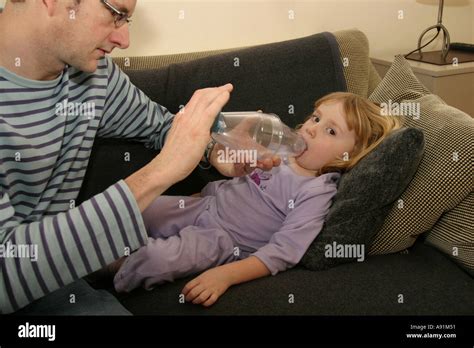 Asthma child father hi-res stock photography and images - Alamy