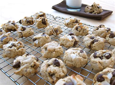 Drop dough by tablespoons onto a baking sheet lined with parchment. Weight Watchers Food Processor Chocolate Chip-Oatmeal Cookies | Michelle Dudash, RD