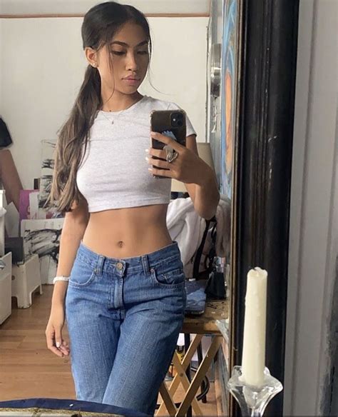 Mirror Selfies Body Motivation Crop Tops Quick Photo Women