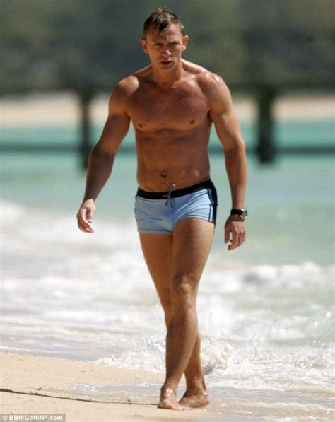 He S Back In His Speedos First Picture Of New James Bond Movie