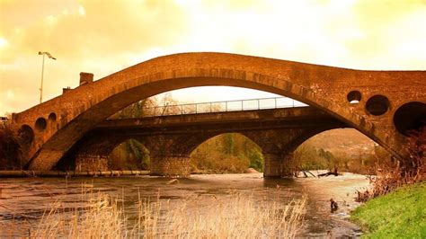 Pontypridds 148 Year Old Victoria Bridge Fully Reopens Bbc News