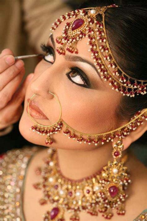 Latest Beautiful Nose Ring Styles For Girls And Bridals 2018 2019