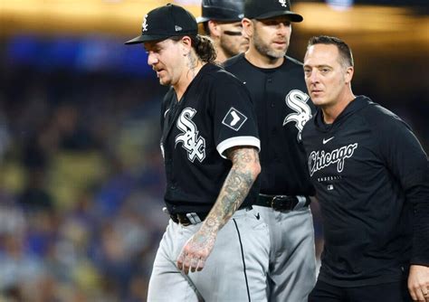 White Sox Starter Mike Clevinger Leaves Game Vs Dodgers With Right