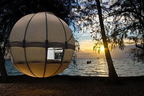 Cocoon Tree Tent Looks Like A Ball Technabob