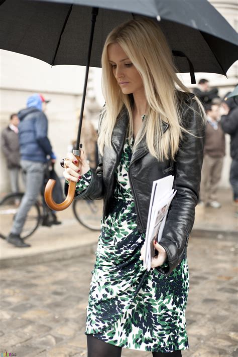 Ways To Look Chic In The Rain Lauren Messiah