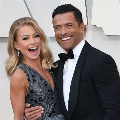 Kelly Ripa Gets Best T Ever From Mark Consuelos On Their 25th