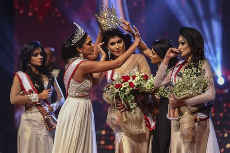 Beauty Pageant Winner Gets Dethroned After Mrs Sri