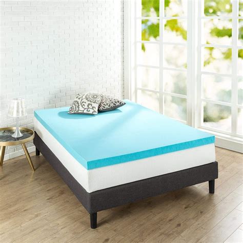 Breathable memory foam adds a layer of comfort to your mattress. Zinus 3 Inch Gel Memory Foam, Twin Mattress